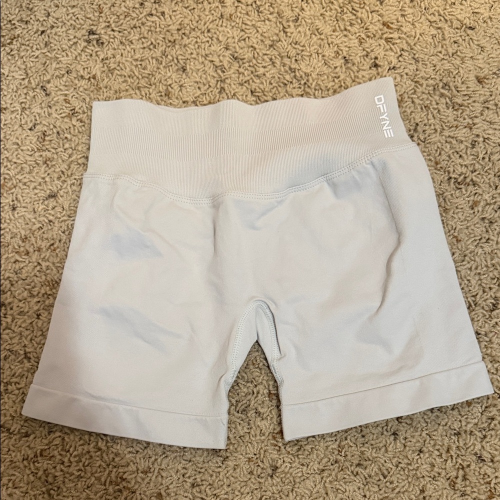 Dfyne Impact shorts SM NWOT